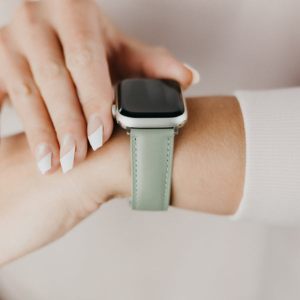 Smartbandz Verve Lederarmband in Grün – elegantes Echtleder-Armband für Apple Watch, kompatibel mit Größen von 38 bis 49 mm.